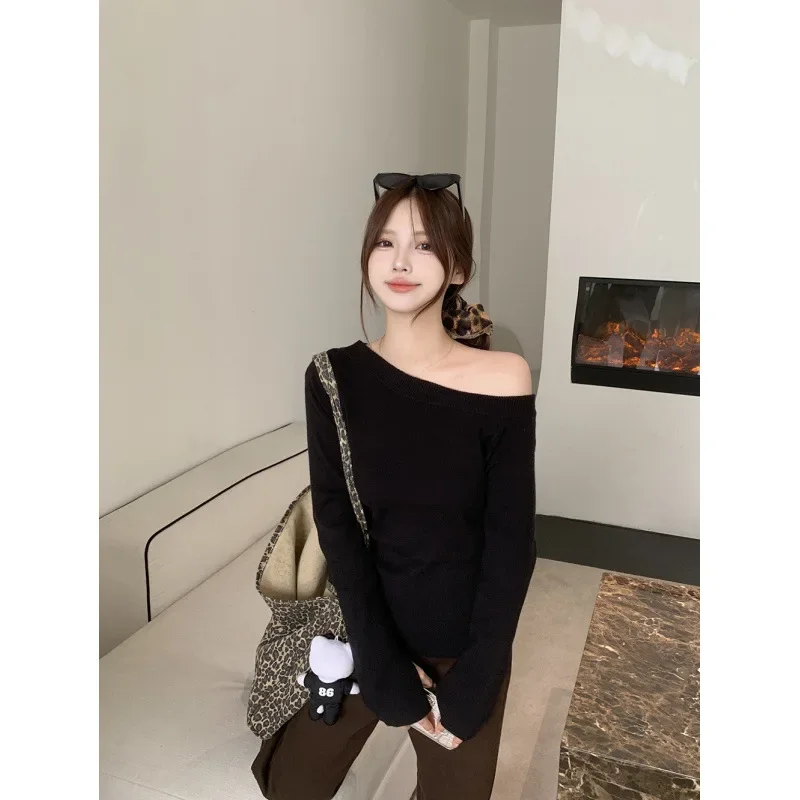 Осень 2024 женский вязаный свитер больших размеров утепленная теплая одежда через