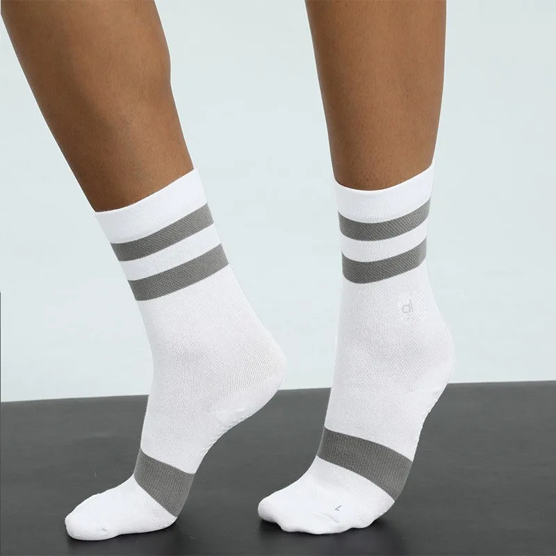 Brand New NWT Al Yoga Socks With Logo Silicone Non-Slip Wear-Resistant Comfortable Sports Fitness Socks Cycling Football Socks