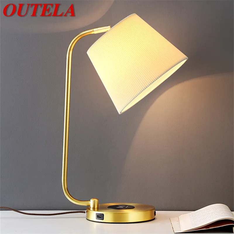 

OUTELA Nordic Brass Table Lamp Modern Simplicity Living Room Bedroom Study LED Originality Desk Light