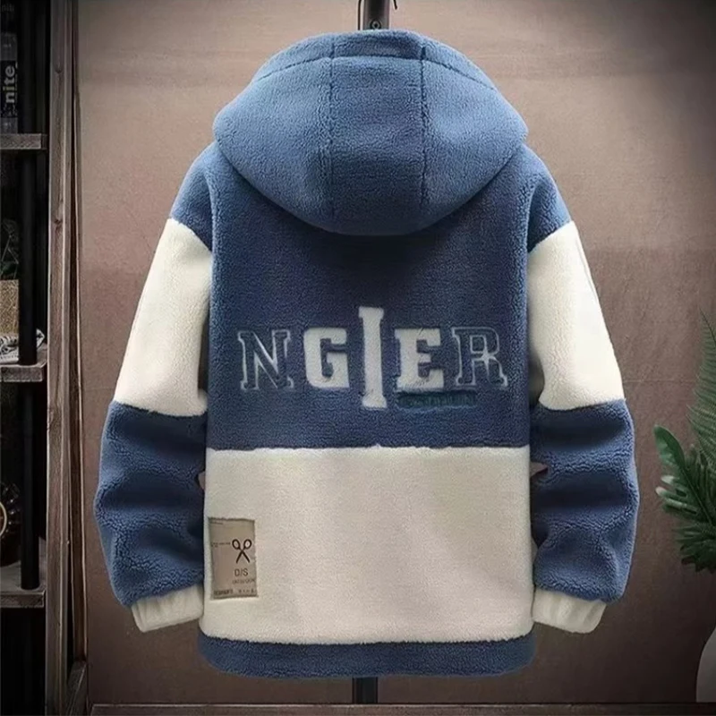 Рисунок 5 - Куртка мужская зимняя с капюшоном