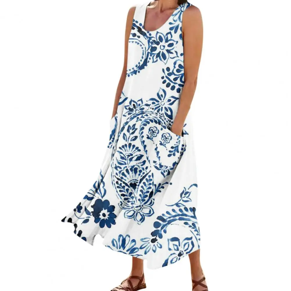 

Женское платье-макси с V-образным вырезом и принтом