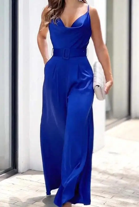 Рисунок 4 - Комбинезон женский осенний с открытыми