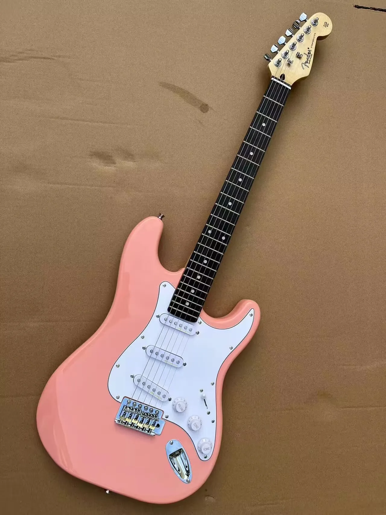 

Send in 3 days stratocaste-r custom body 6 string Red Electric Guitar in stock HGTYI