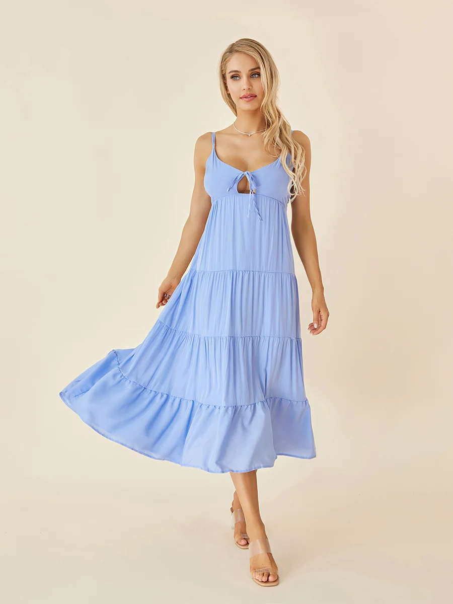 Женское летнее платье-миди на бретельках с открытой спиной