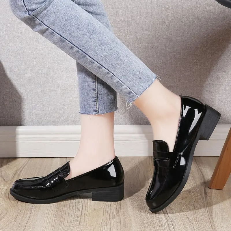 

New Simple Patent Leather Loafer Shoes for Women 2022 Spring Autumn Slip on Casual Shoes Woman Solid Color Soft Sole Flats