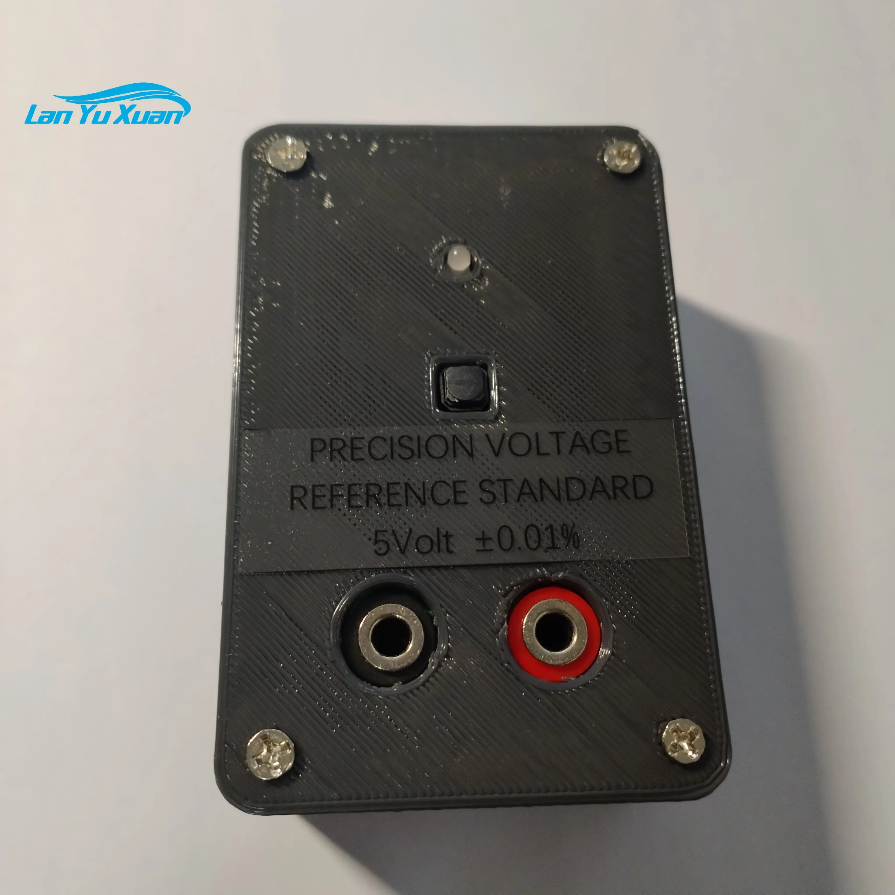 

The accuracy of 5V high-precision reference voltage is 0.01%.