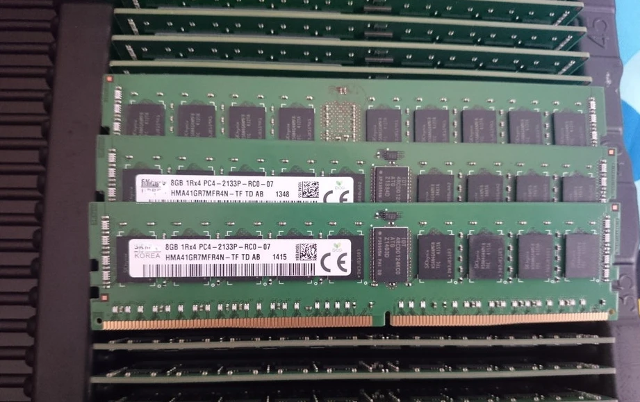 

RAM 8G DDR4 1RX4 PC4-2133P-RC0-10 ECC Memory Stick