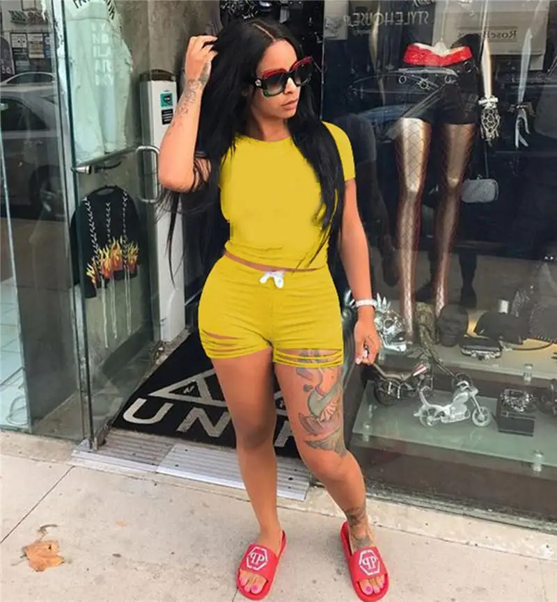 

ZITY Summer Women Shorts Set Navel Hollow Out Burnt Casual Sports Home Set Solid Color T-shirt Shorts Slim Two Piece Set Ladies
