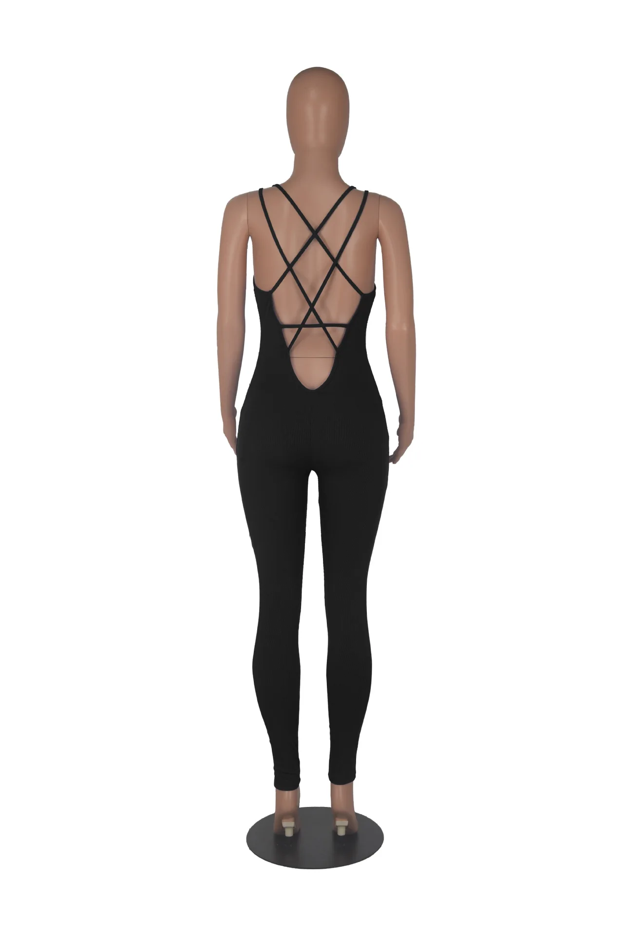 Рисунок 6 - Женский комбинезон на бретелях-спагетти