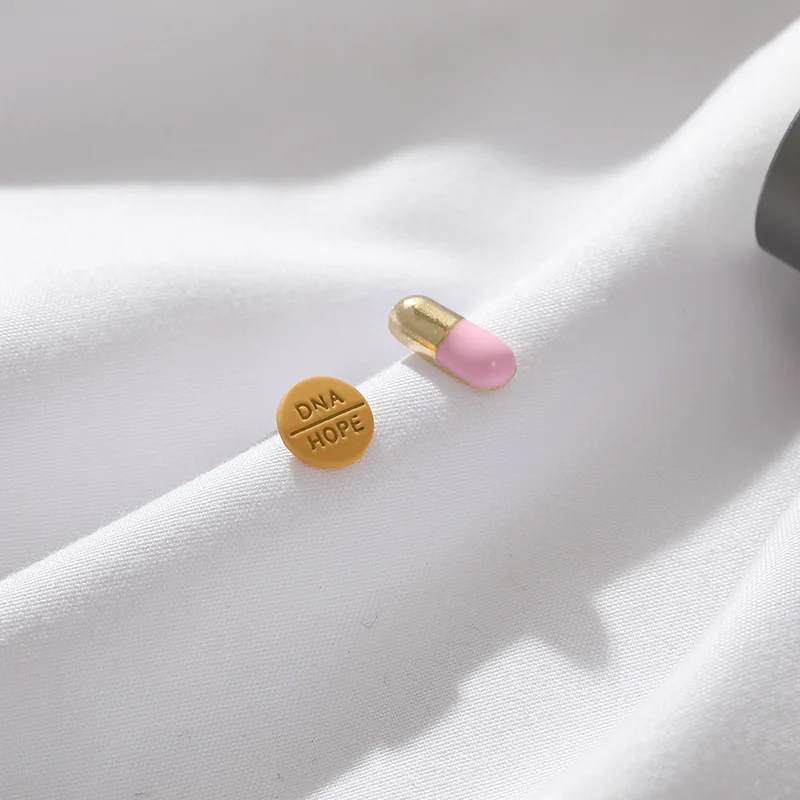 Funny Medicine Stud Earrings for women Capsule Tablet Asymmetric Small Cute Earring Korean Kawaii Fashion Jewelry Wholesale Gift