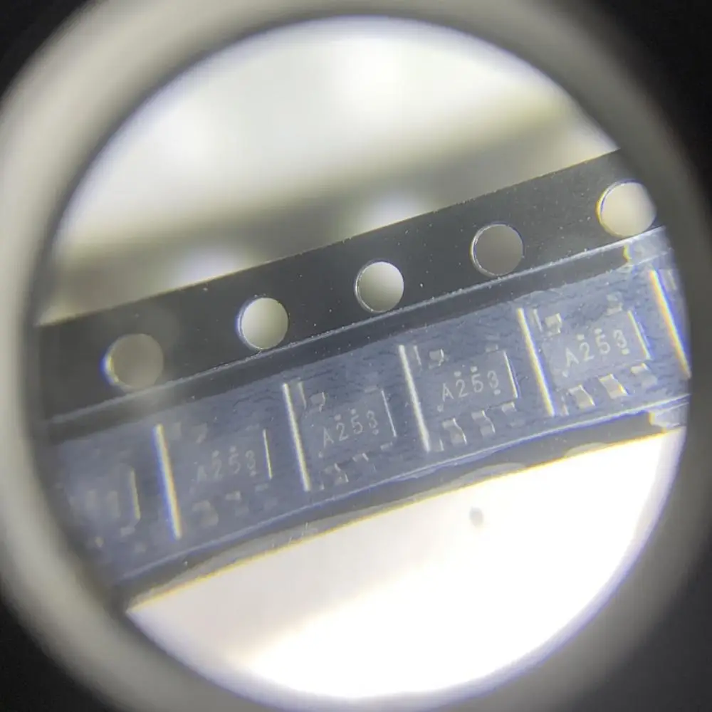 

10pcs/lot SN74AHC1G125DBVR SOT-23-5 Tri-state output single bus buffer gate SN74AHC1G new original