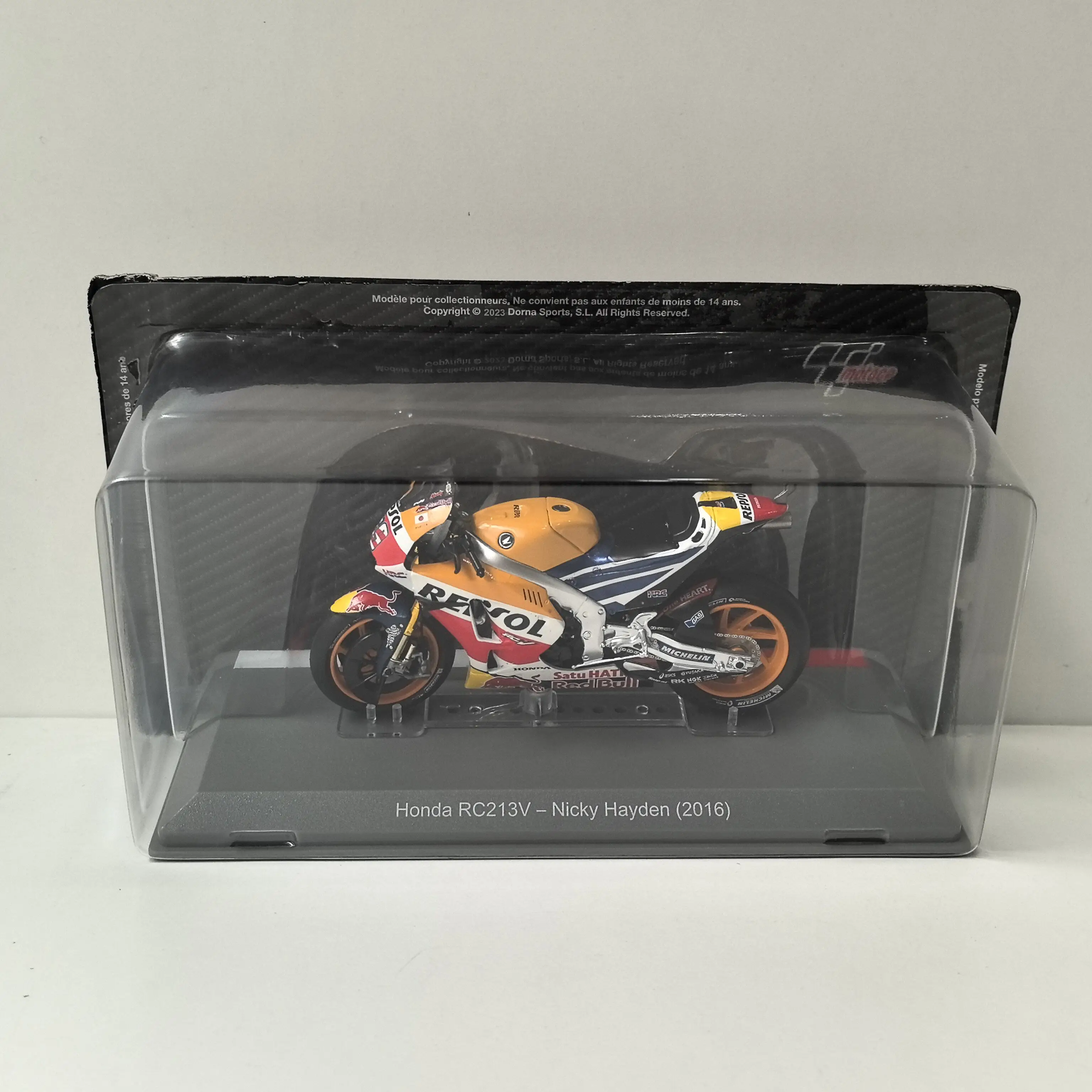 Фото Модель IXO 1:18 Honda RC213V 2016 года # Мотоциклетная модель из сплава 69 Alloy №1