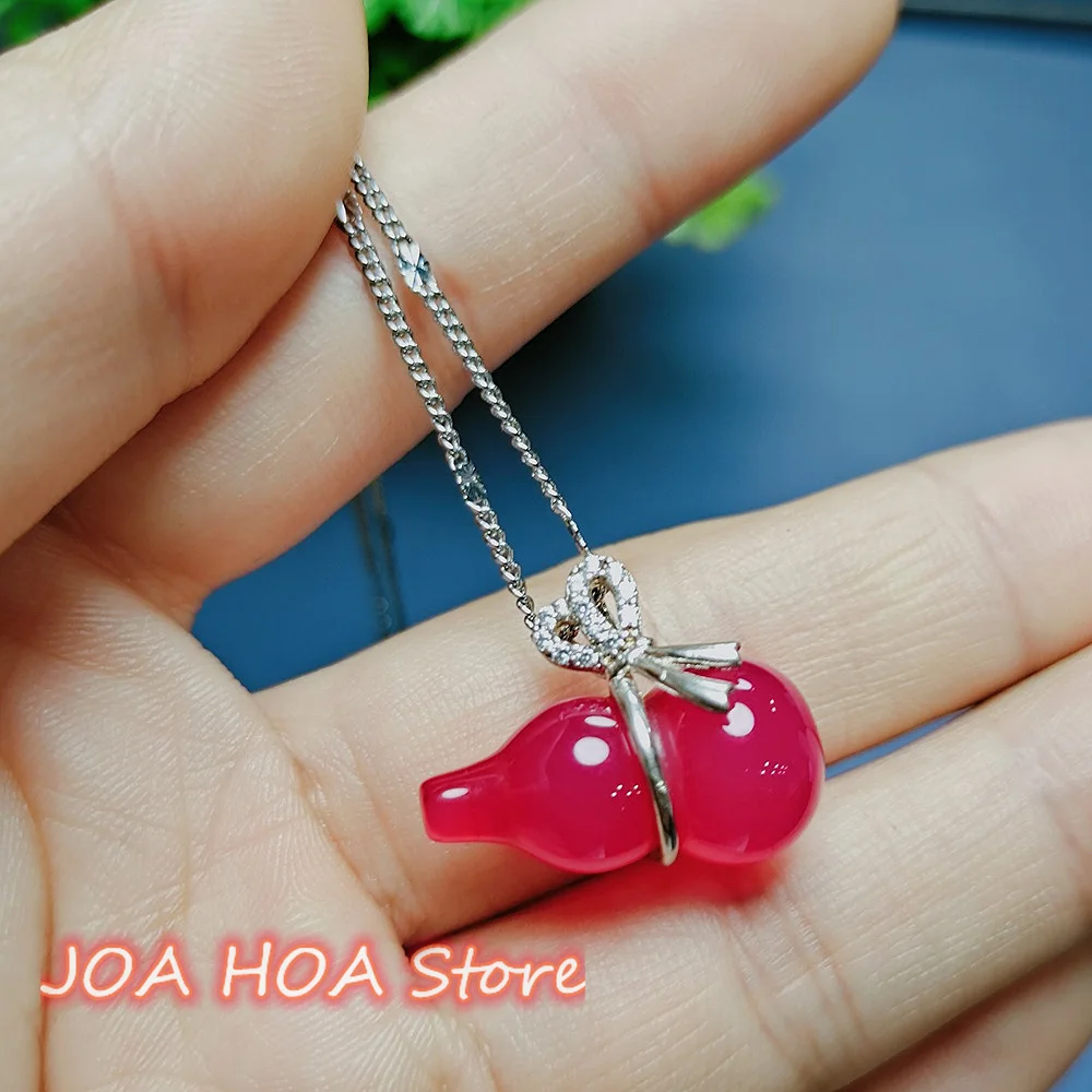 

New Inlaid Natural Chalcedony Agate Three-dimensional Carved Gourd Jade Pendant Elegance Chain Necklace Fine Jewelry