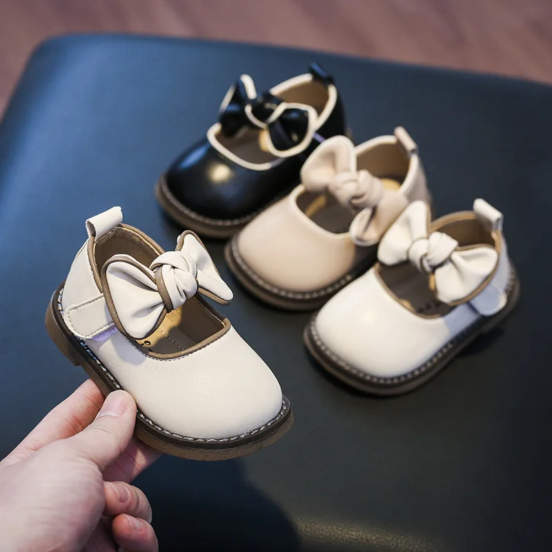 

Детская обувь, кожаная обувь для девочек, Весенняя новая обувь для начинающих ходить, мягкая подошва с бантом, красивая обувь для маленьких ...