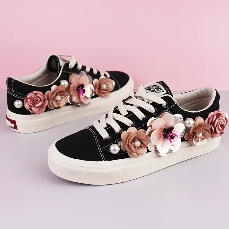 2022 Fashion Flat Breathable Canvas Platform Black Shoes Soft Footwears Sequin Flower