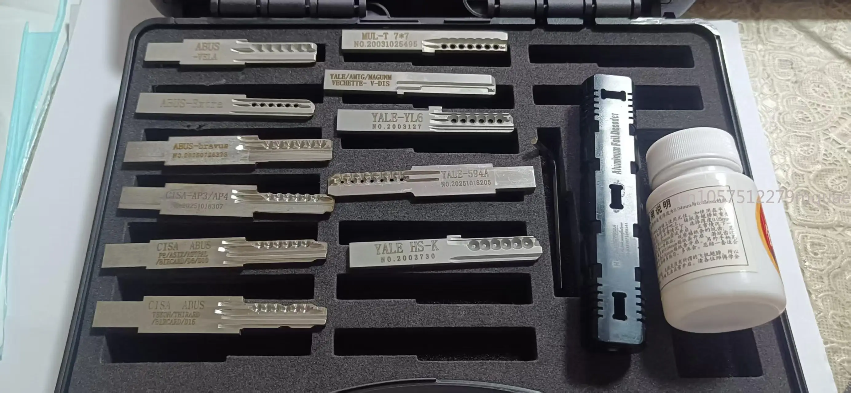 Фото AZBE-HS6 EZCURRA-DS10 MUL-T 7X7 SECUREMME-K1ISEO-R7 FAC-2 TECON-TC8 Инструменты для работы с фольгой Европейские AMIG-10580 №2
