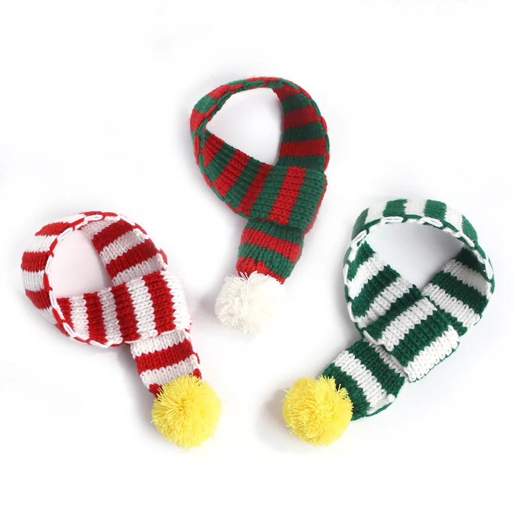 

Pet Knitted Christmas Scarves Are Available In Many Different Colors. Creative VIP Teddy Scarves Are Available for Dogs