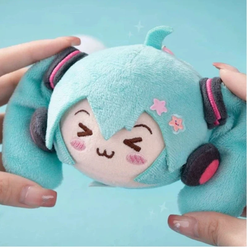 Фото Оригинальный плюшевый брелок Hatsune Miku, круглая мягкая игрушка-кукла, подвеска в стиле аниме Vocaloid для сумки, рюкзака, коллекционный подарок для фанатов аниме. №3