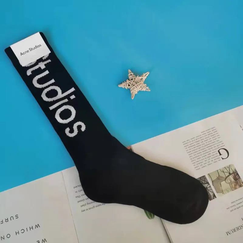2022 trend fashion sports men and women long socks tube winter warm socks black and white letter expression socks high stockings