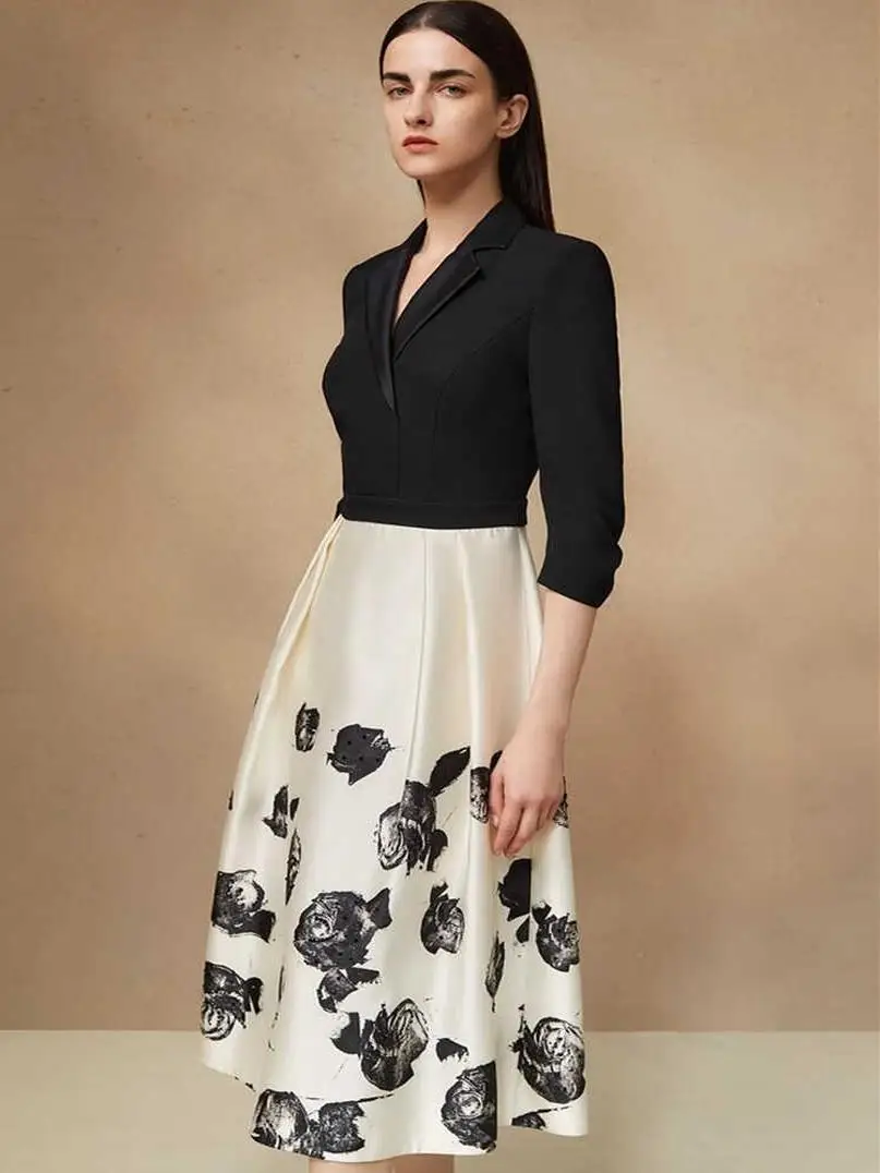 Song 2024 зимнее новое черно-белое платье с принтом роз и художественным