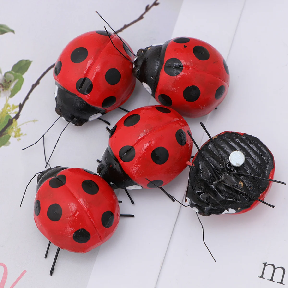 

5pcs Fridge Magnets Ladybird Magnets Ladybug Refrigerator Sticker Refrigerator Magnet Gift Metal Ladybug Wall Decor
