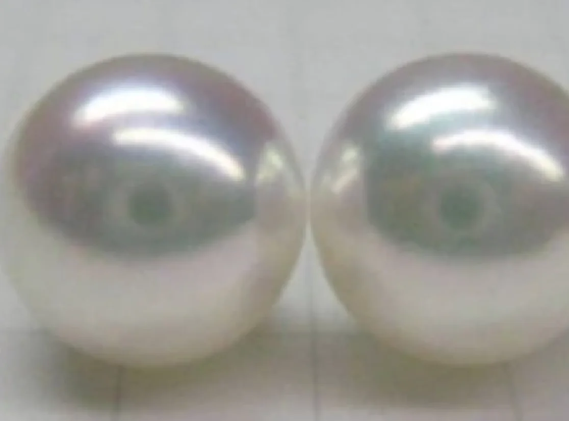 Серьги-гвоздики из белого жемчуга 12-13 мм