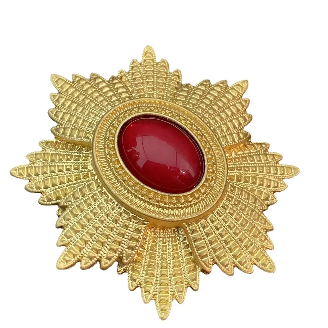 Красная стеклянная брошь shmik