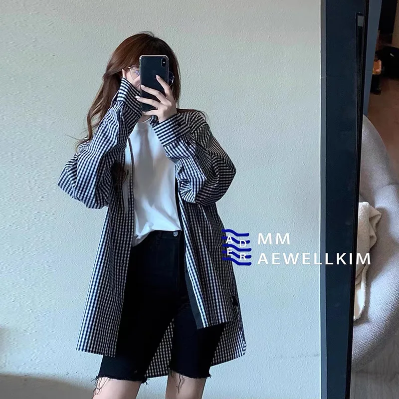 

Adere Small Plaid Shirt Hem Slit Front Short Back Long Loose Casual Men Women Long-sleeved Shirt