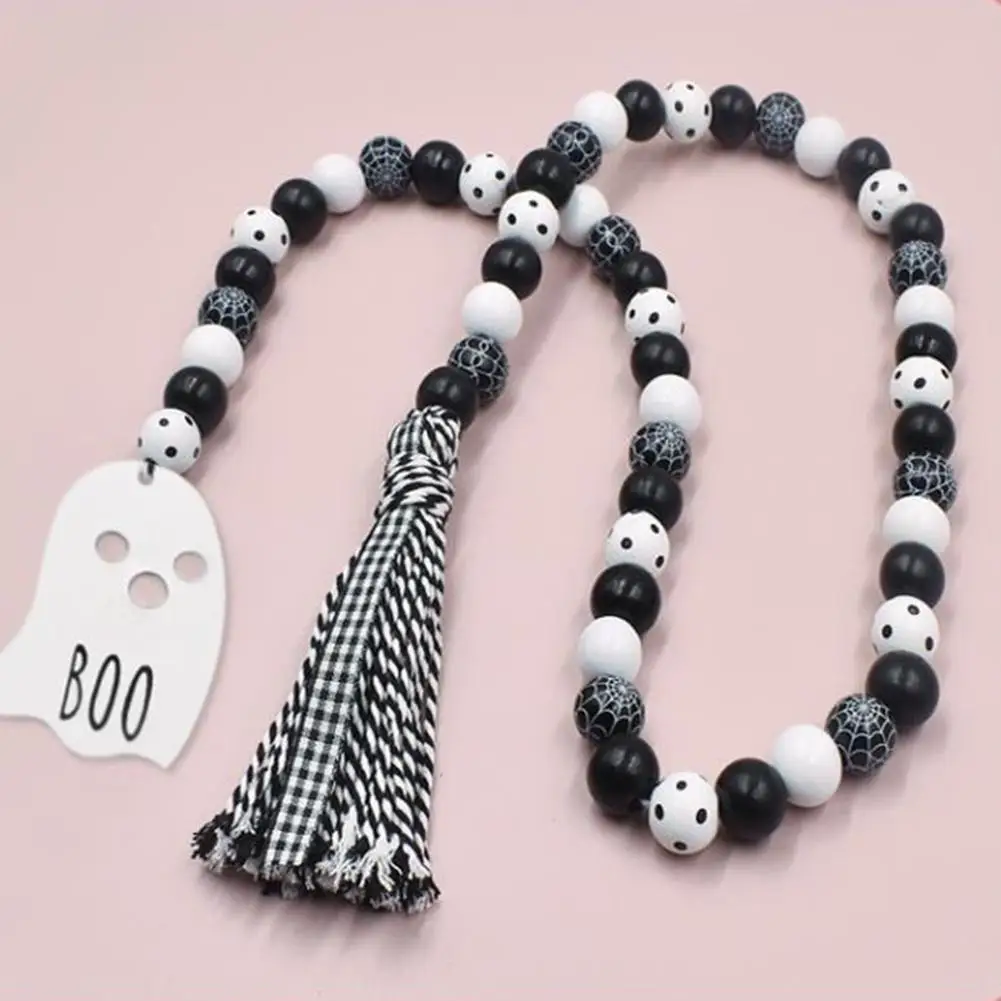 Рисунок 4 - Деревянная гирлянда из бусин в деревенском стиле