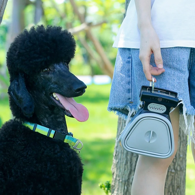 

Dog Pet Travel Foldable Pooper Scooper with 1 Roll Decomposable Bags Poop Scoop Clean Pick Up Excreta Cleaner Pet Supplies