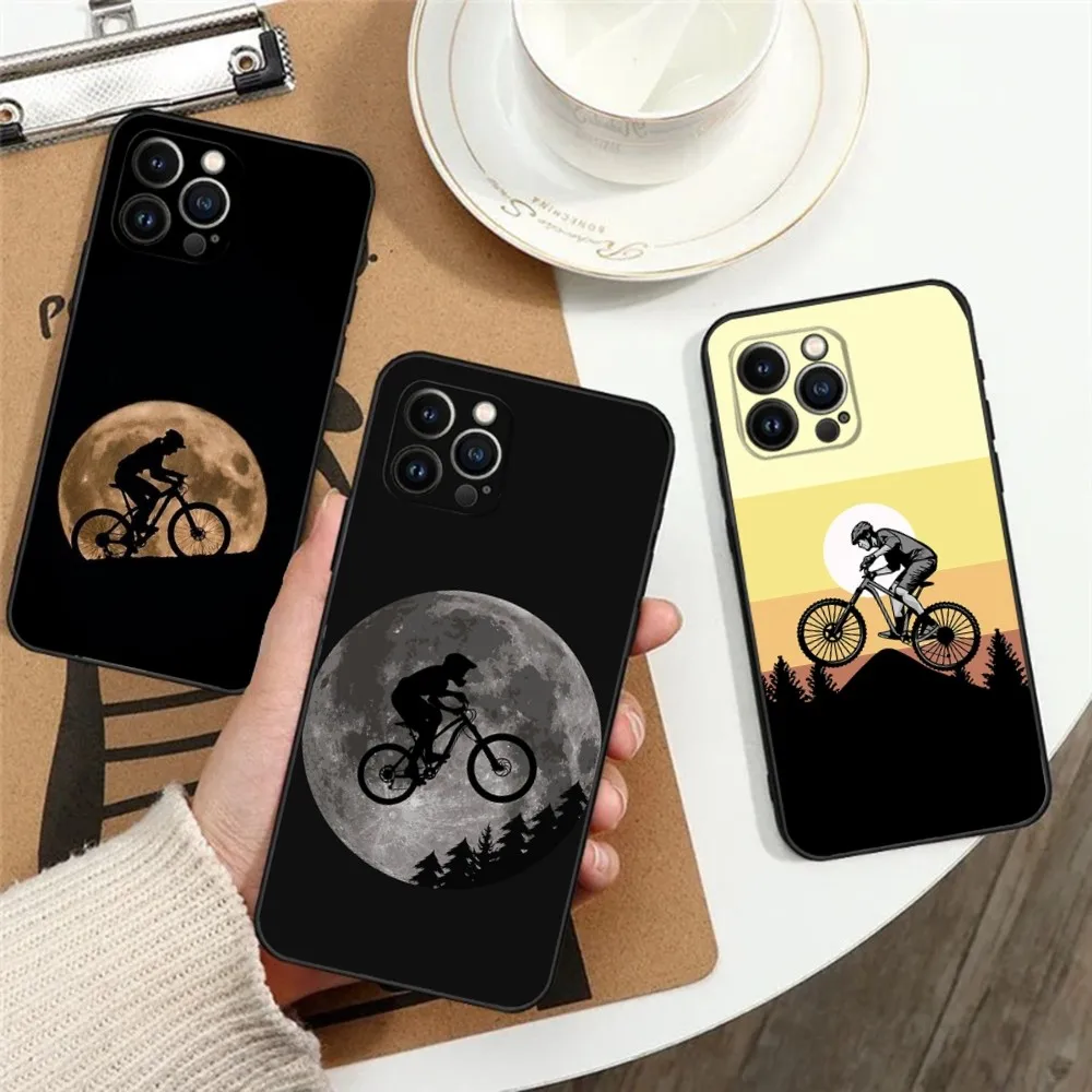 Чехол Bike Life для телефона iPhone 16 15 14 13 12 11 Plus Pro Max XS X XR SE Mini 8 7 мягкий силиконовый