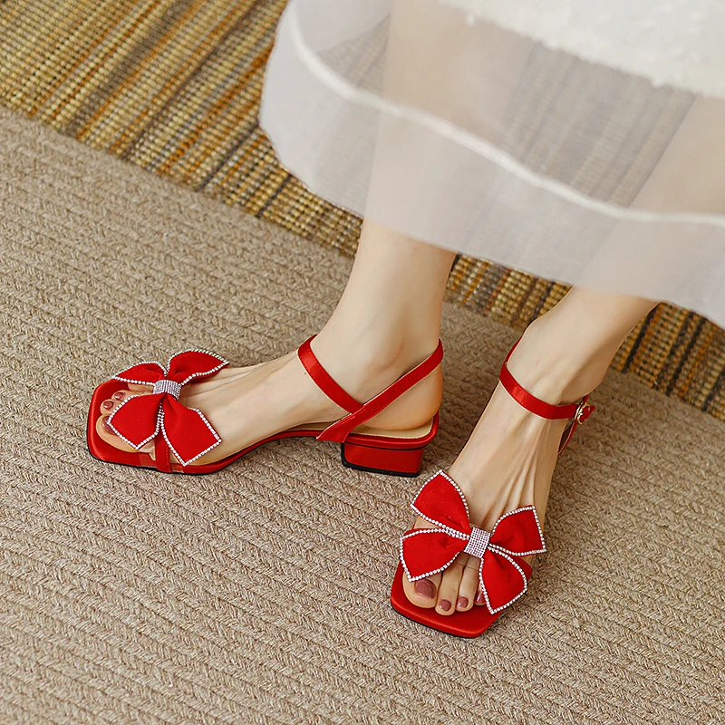 

2022 women Sandals natural leather 22-24.5cm silk upper Rhinestone Bow buckle one-line straps Sandals fashion Mary Jane shoes