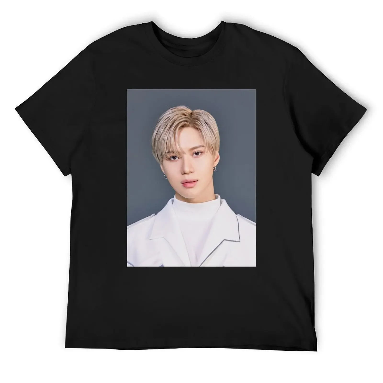 Футболка SUPERM X KOREAN AIR LET'S GO EVERYWHERE TAEMIN футболки с таможенными аниме