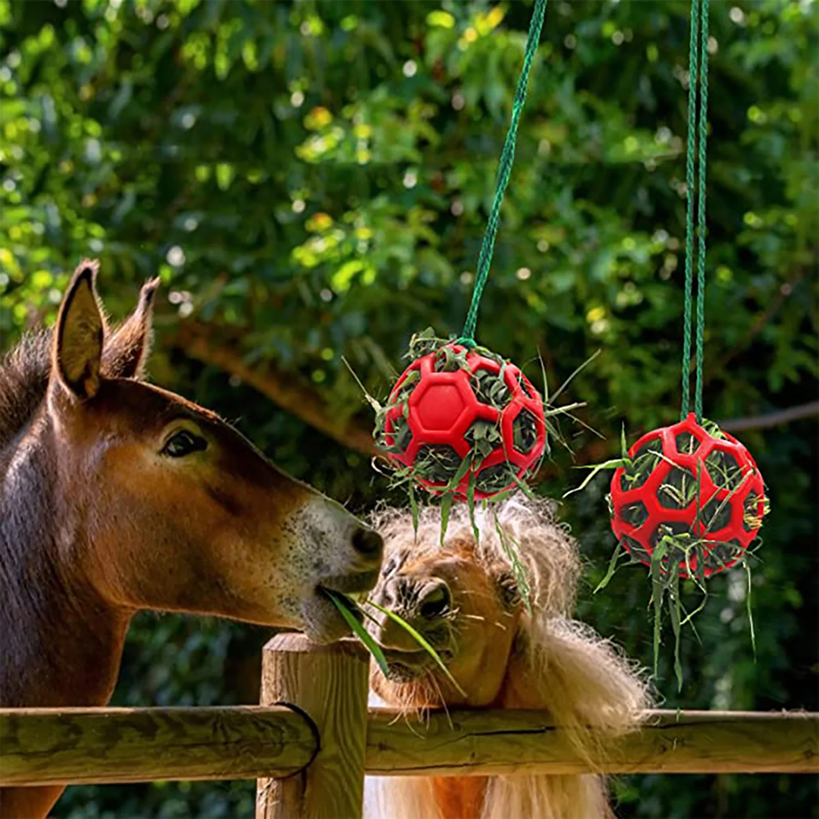 

Horse Hay Feeder Horse Treat Ball Hay Slow Feed Hangings Feeding Toy For Horse Goat Sheep Adjustable Travel Feeder for Trailer