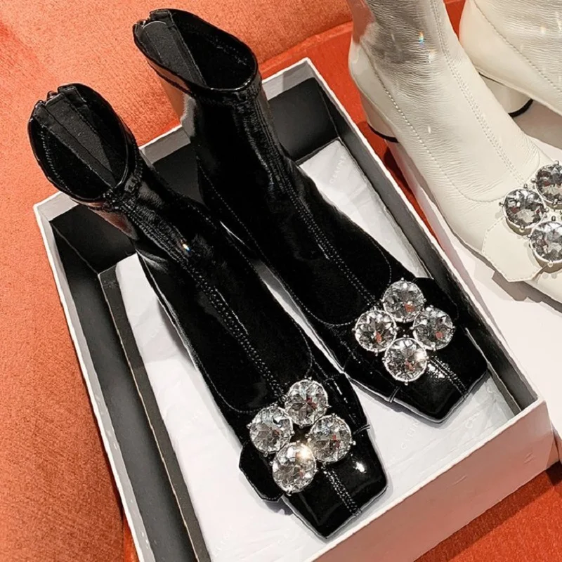 

Женские ботильоны из лакированной кожи, на толстом каблуке