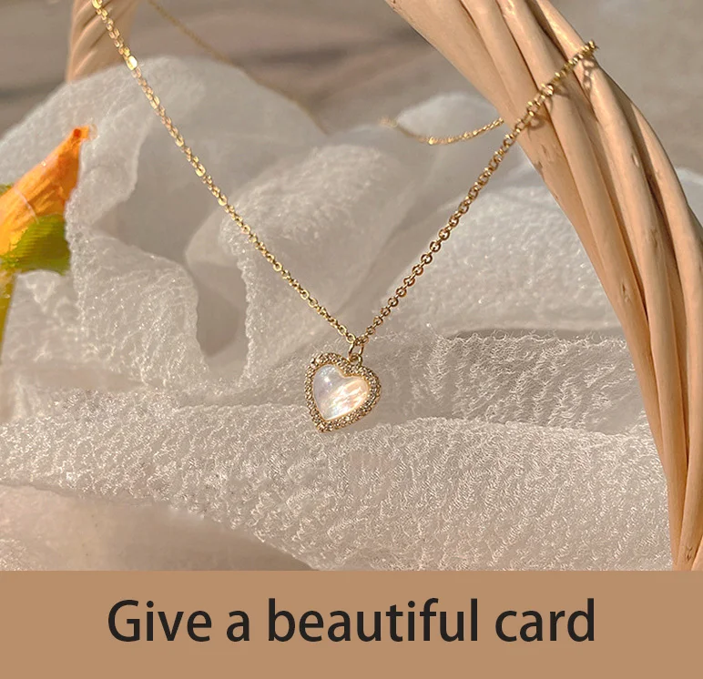 

2022 Nouvelle Mode Exquis Amour Opale Strass Pendentif Collier Dames Tempérament Cristal Exquis Cadeau