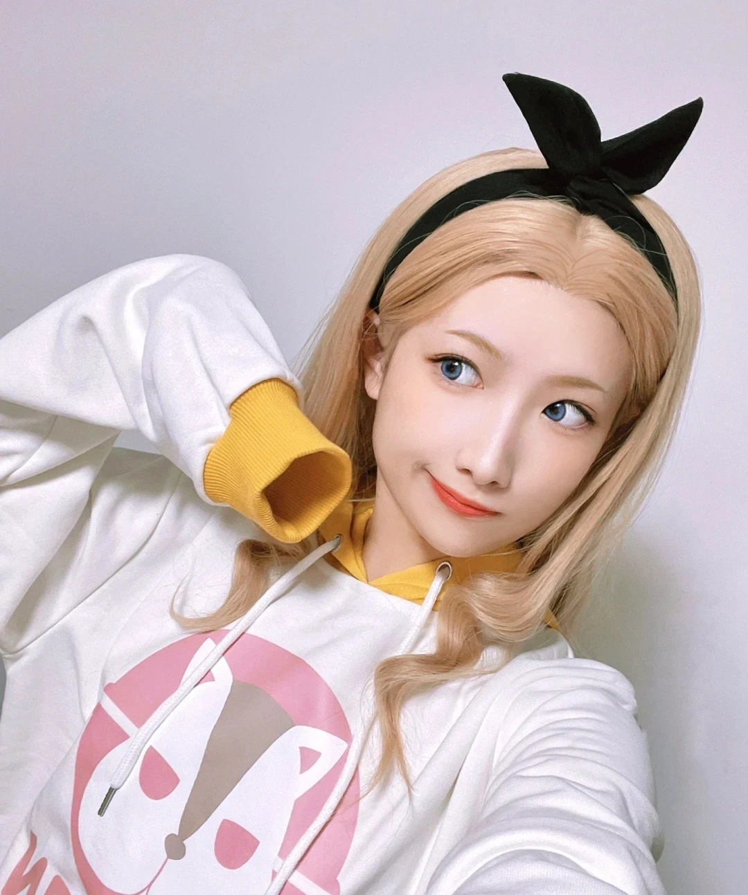 

Anime Lycoris Recoil Kurumi Walnut Cosplay Costume Wig White Yellow Hoodie Headwear LycoReco Outfit Hacker Girl Hooded Women Set