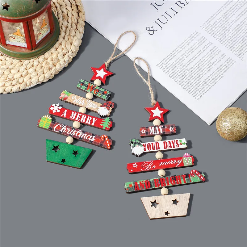 

Новогодний декоративный кулон в виде рождественской елки