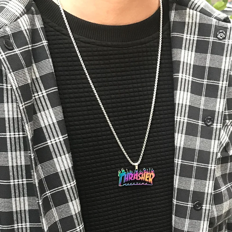 

Ожерелье с подвеской в виде букв из нержавеющей стали