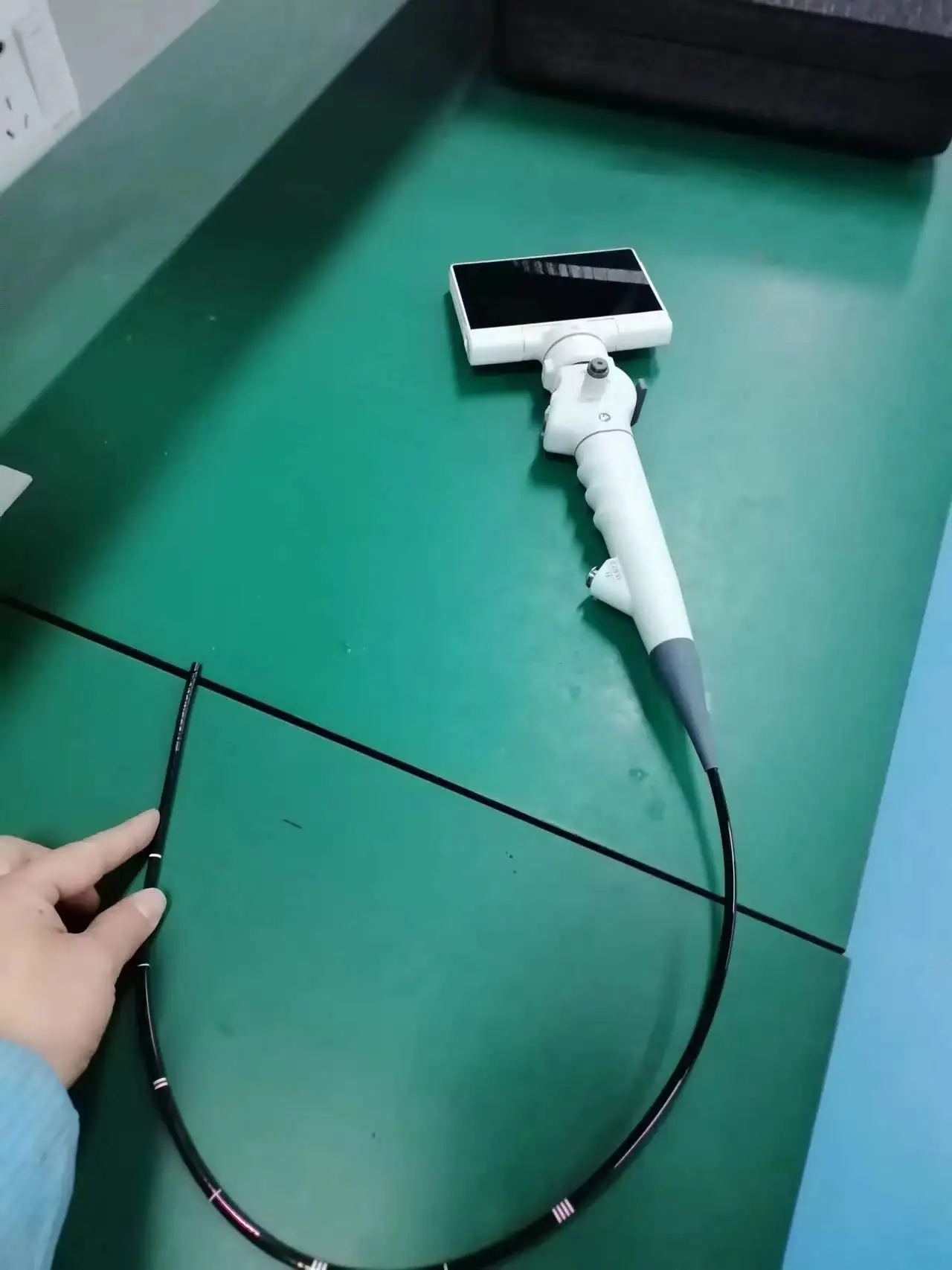 Усовершенствованное инновационное устройство для гибкой интубации трахеи