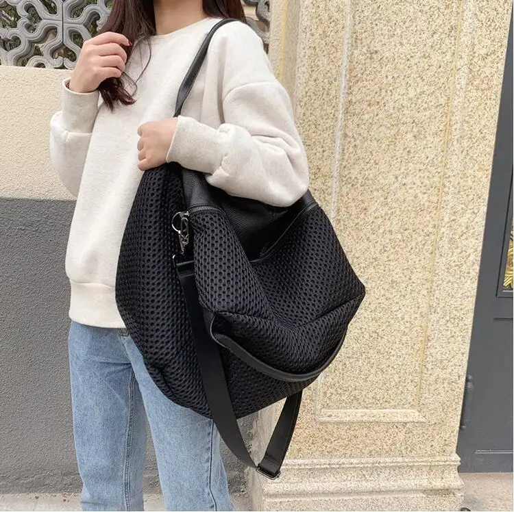 

Hand Bags for Women Lightweight Large-capacity Nylon Bag New Popular Casual Bag Ladies Simple and Niche One-shoulder Travel Bags