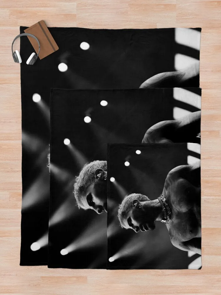 Фланелевое одеяло rauw alejandro