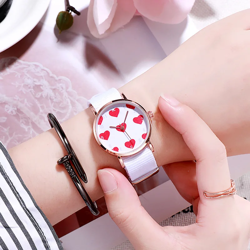 

Fashion Round Quartz Full Love Dial Casual Wrist Watches Fabric Strap Fashionable Clock for Waterproof Wristwatch for Women