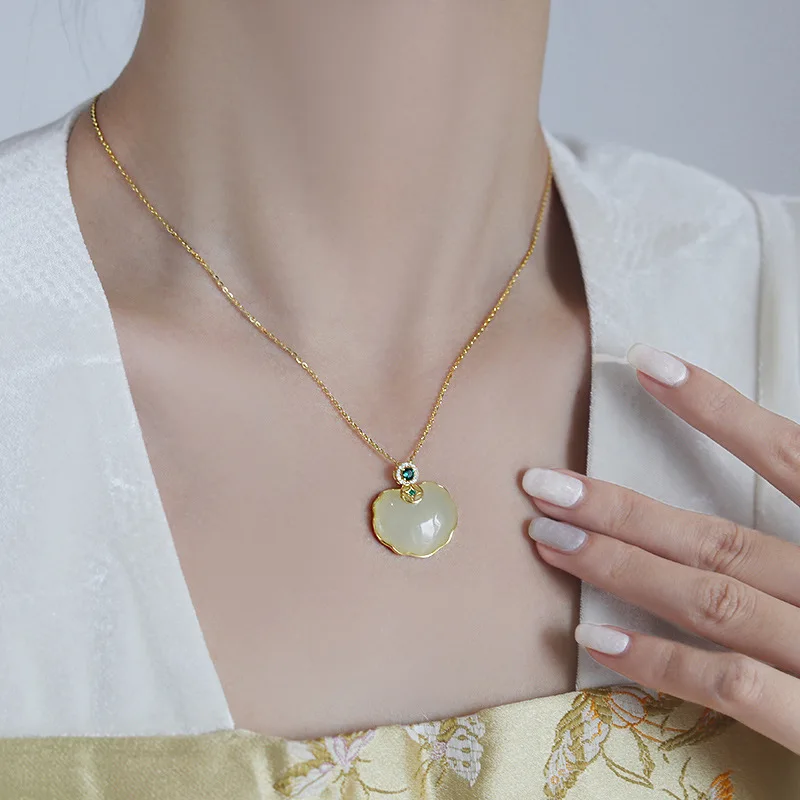 

Real Shot New Natural Hetian Jade Necklace 925 Sterling Silver Pendant Retro National Style Ruyi Clavicle Chain Tide