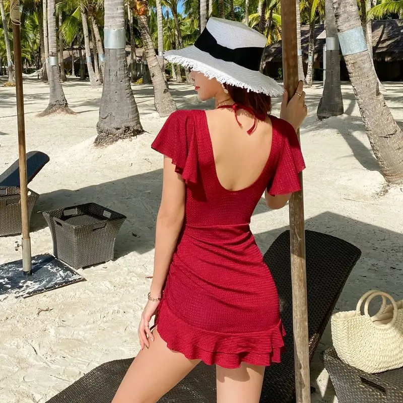 Купальник женский сплошной с V-образным вырезом и эффектом пуш-ап