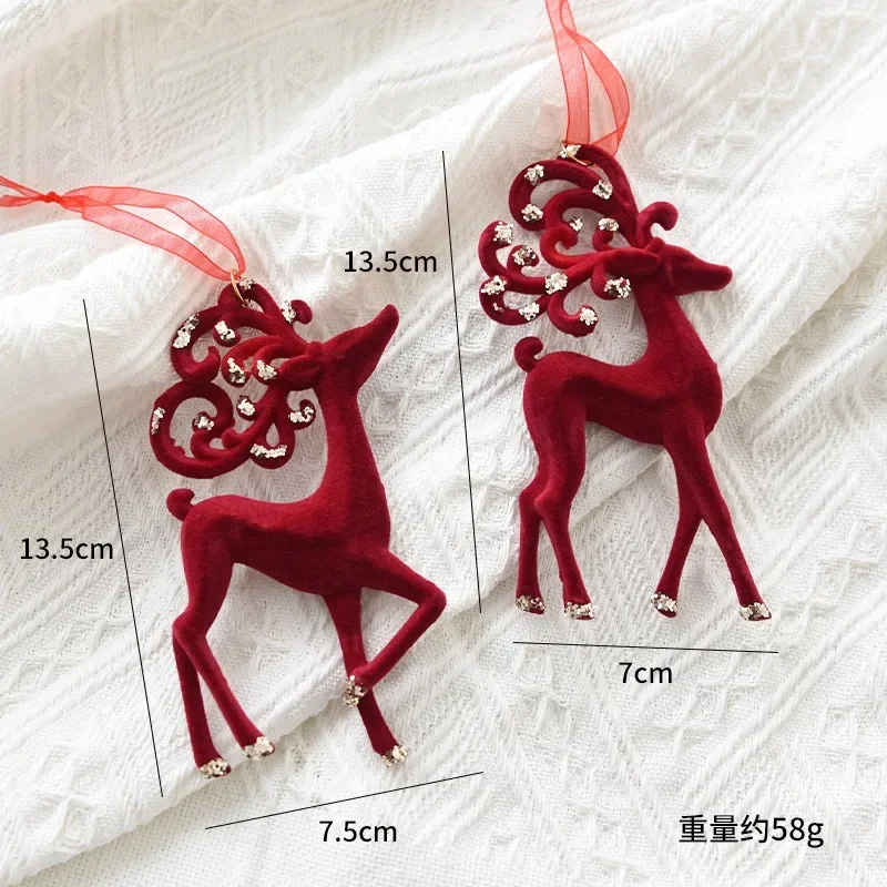 Красный плюшевый колокольчик в виде лося