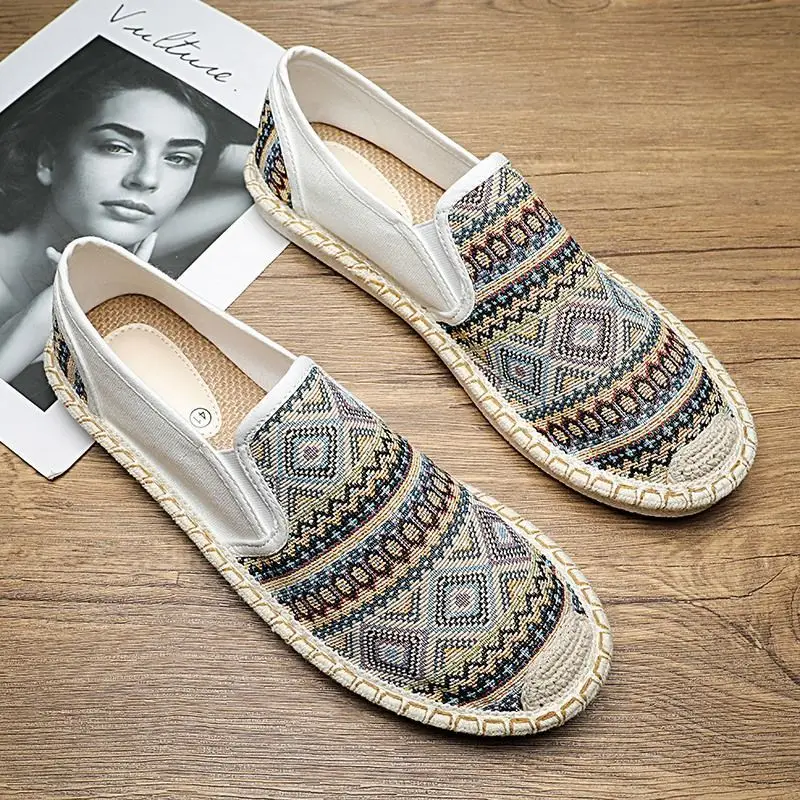 

Classic Flat Men Shoes Embroidered Shoes Men Slip on Casual Loafers Summer Footwear Man Fisherman Thin and Breathable Tenis