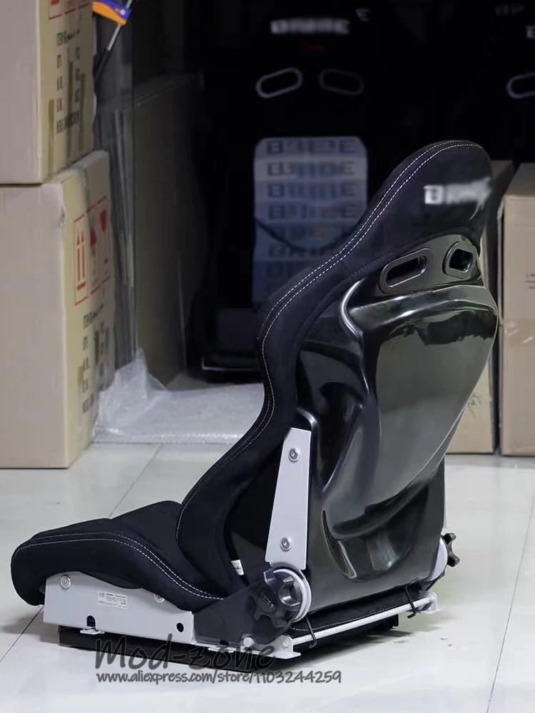 Высокопроизводительное быстрооткидывающееся сиденье STRADIA II из углеродного