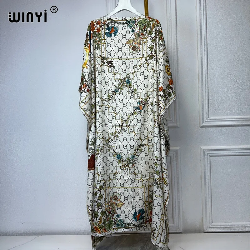 Женское платье в стиле бохо с надписью свободного покроя