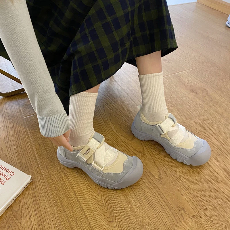 

Повседневная женская обувь, подходящая ко всему женская обувь, сабо на платформе, с закрытым носком, на танкетке, 2022, платье, криперы, новая с...